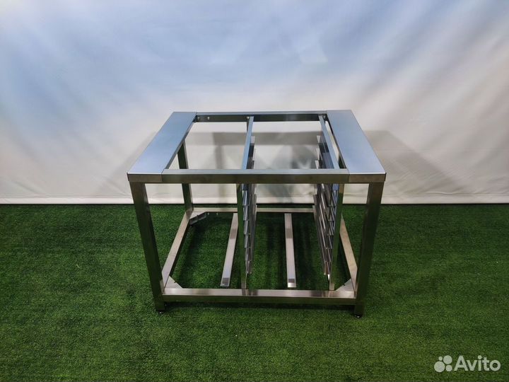 Подставка под пароконвектомат (900х900х700)