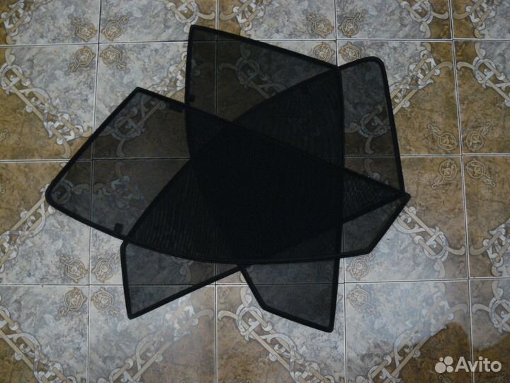 Каркасные шторки Toyota Ipsum 2001-09 магниты