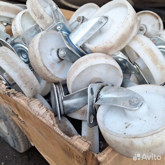 Колеса поворотные для тележки