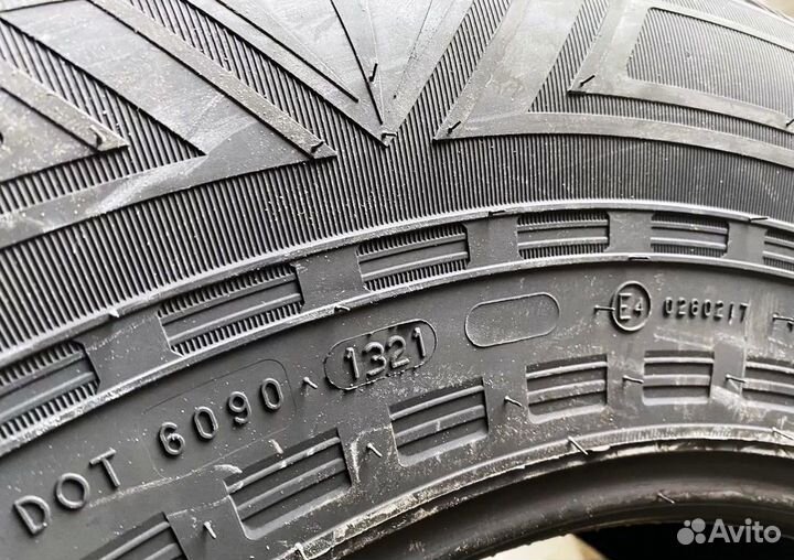 Nokian Tyres Rotiiva AT 235/80 R17