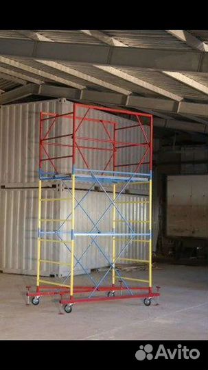 Леса строительные. Вышка тура. Подъемник