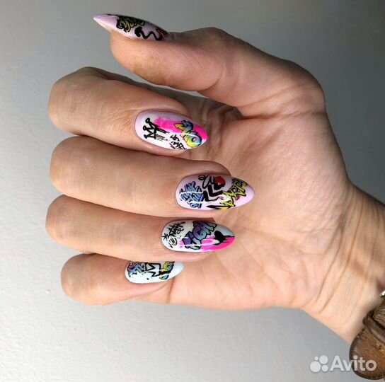 Маникюр,педикюр