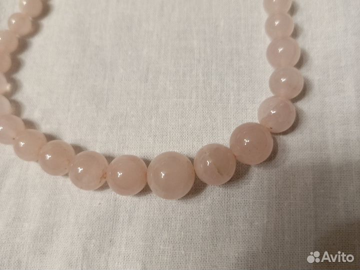 Бусы из натуральных камней