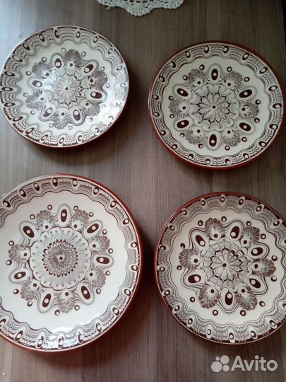 Тарелки керамика Болгария,новые,4 шт