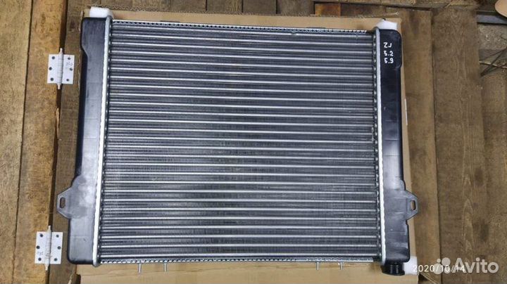 Радиатор двигателя 5,2/5,9 Grand Cherokee ZJ 93-98