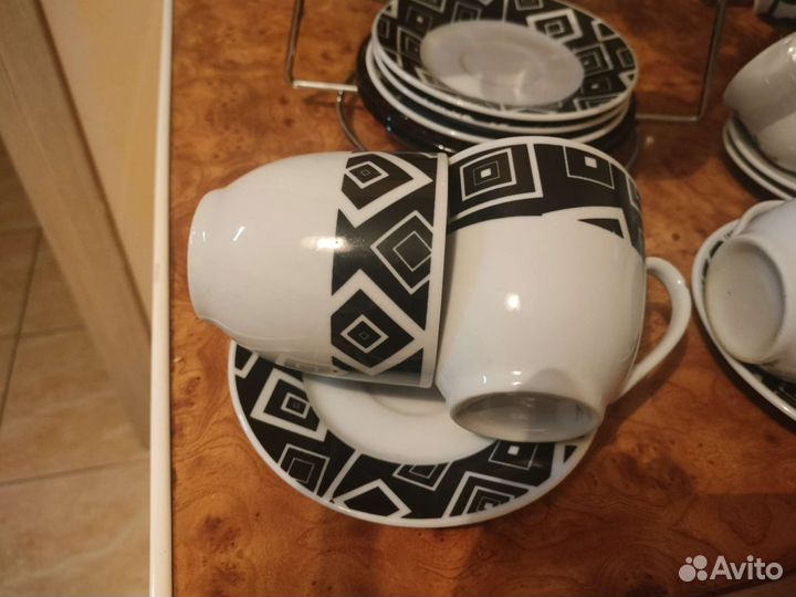 Стаканы для сока и кофейные пары