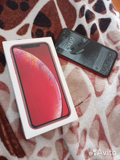 iPhone Xr, 64 ГБ