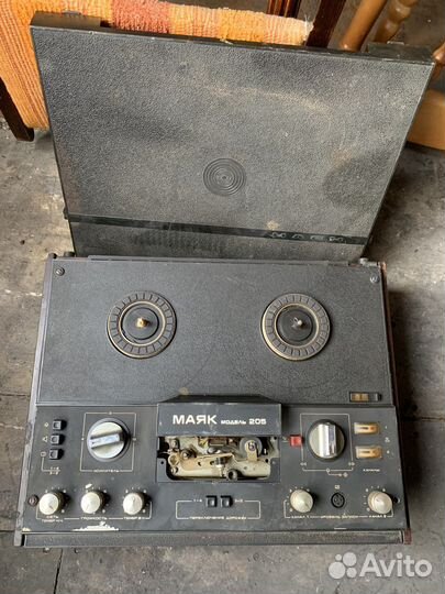 Катушечный магнитофон маяк 205 СССР