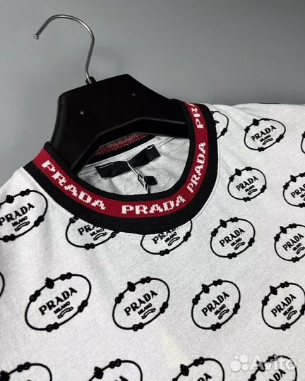 Мужской костюм Prada. Футболка шорты