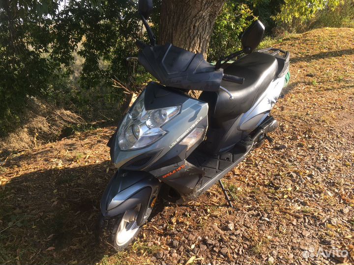 Продам скутор 80 куб