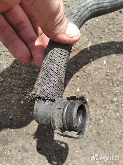 Трубка картерных газов Пежо 308