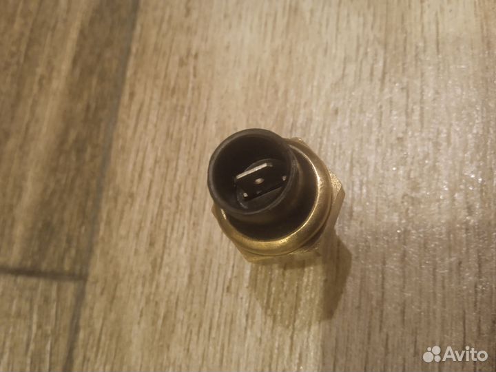 Датчик температуры головки блока тм106-10ат