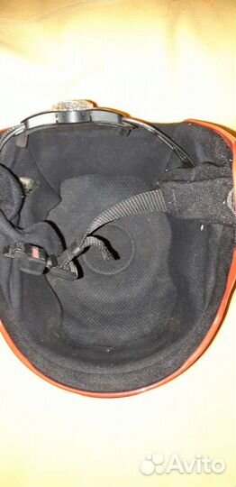 Горнолыжный шлем