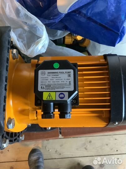 Насос для бассейна