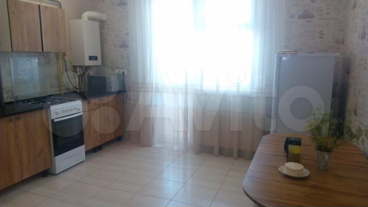 3-к. квартира, 92 м², 4/10 эт.