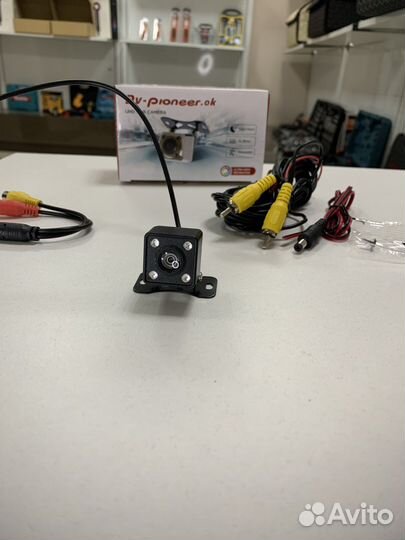 Камера заднего вида для магнитолы