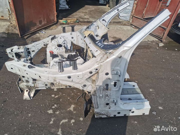 Передняя часть кузова, стойка F15 BMW X5 2014-2019