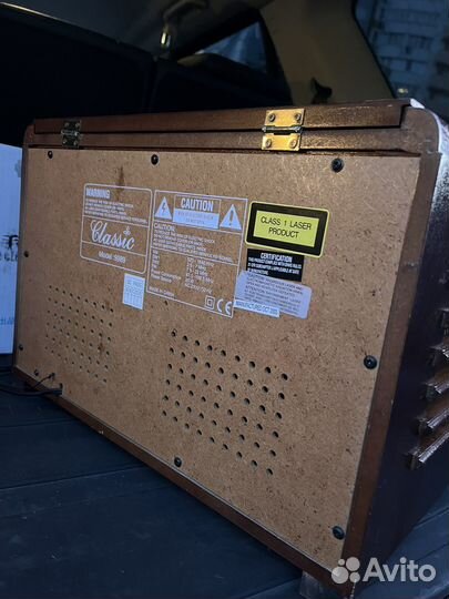 Ретро радиоприемник с CD