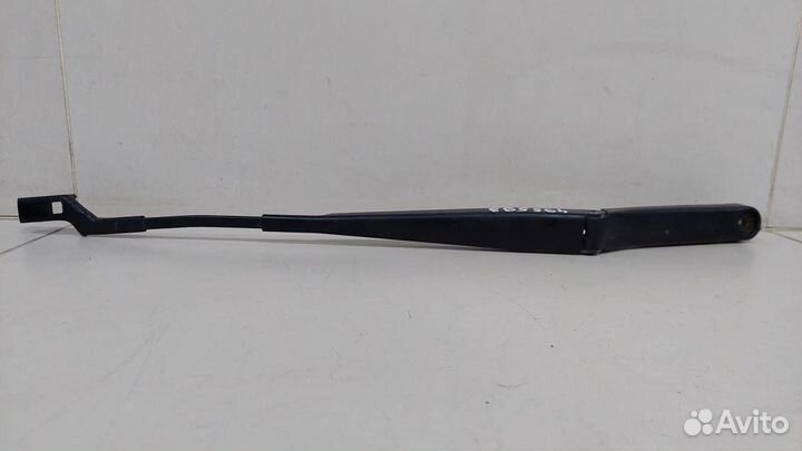 Поводок стеклоочистителя передний левый Skoda Rapi