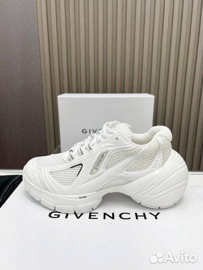 Кроссовки Givenchy