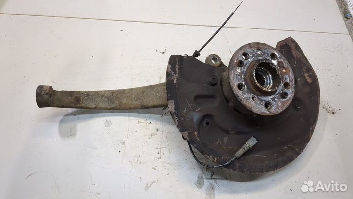 Ступица (кулак, цапфа) левая передняя Mercedes ML W164, 2010