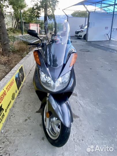 Yamaha Majesty 400 скутер максискутер