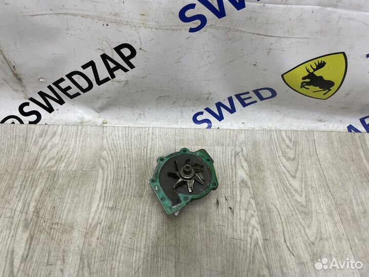 Помпа 2.4 Volvo xc70