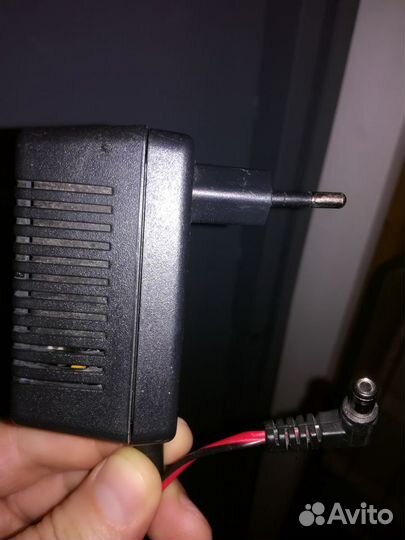 Зарядное устройство