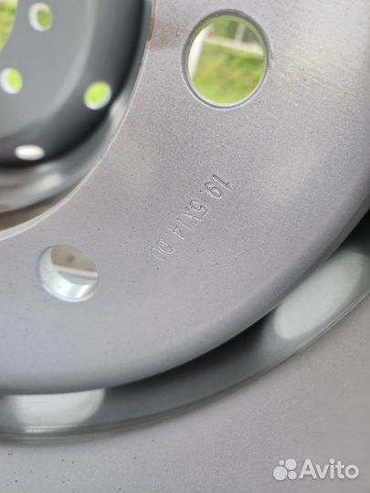 Диск 14.00R19.5 8 отверстий Мега