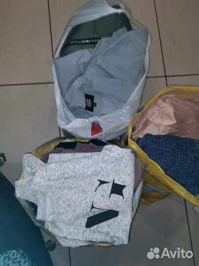 Пакеты вещей 42р. 44,46 и верхняя одежда 52р -58р