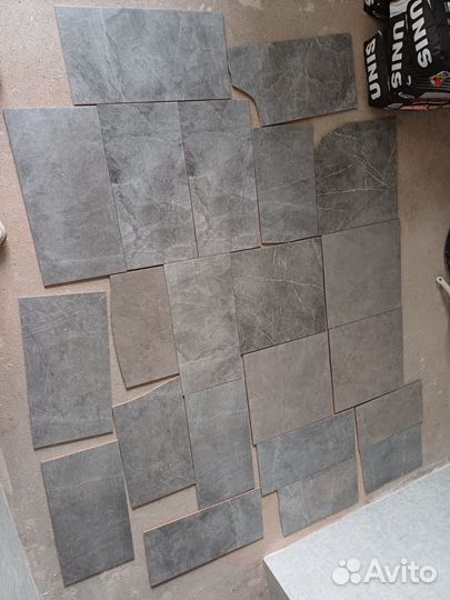 Остатки плитки для пола и стен