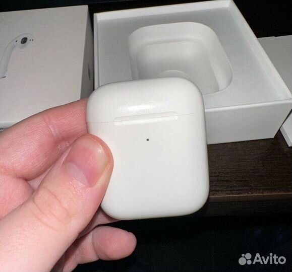 Наушники Apple Airpods 2 (Оригинал, б/у)