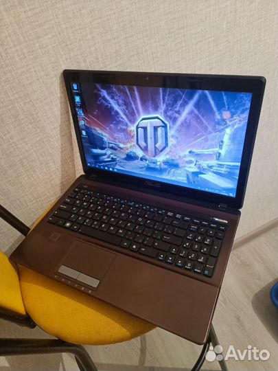 Ноутбук Asus / i7-2670QM / GT 520MX / 8GB / 256SSD