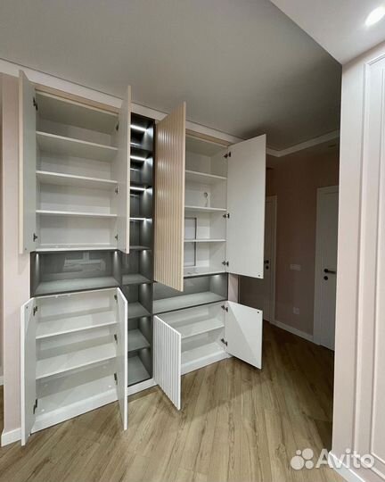 Шкаф распашной с фрезеровкой