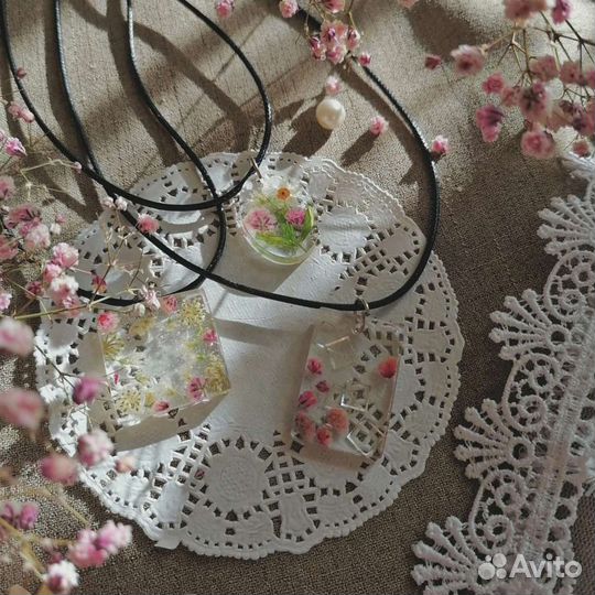Кулоны и гребни