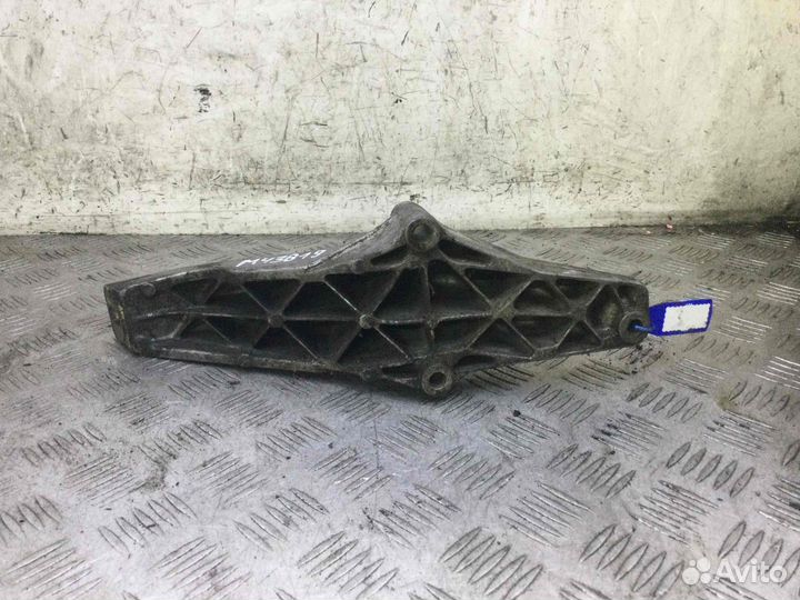 Кронштейн BMW 3-Series M43B19 (194E1)