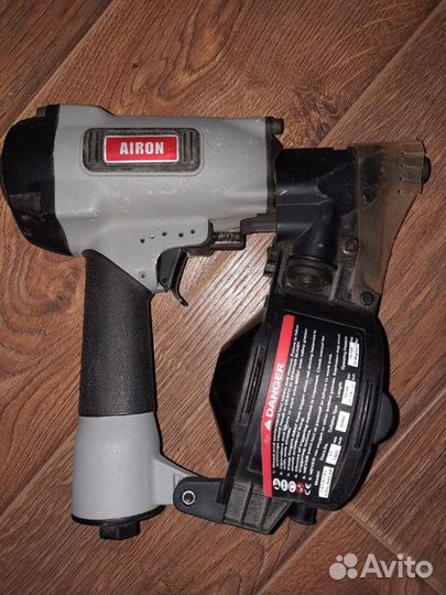 Пневматический нейлер Airon