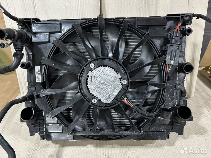 Кассета радиатора на BMW G14 G15 G16 G30 G11 4.0d