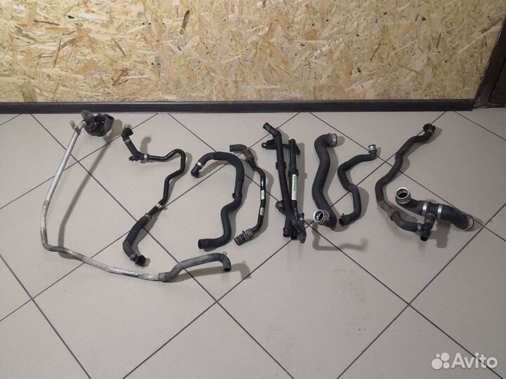 Mercedes W204 C180 1.8 Патрубки охлаждения