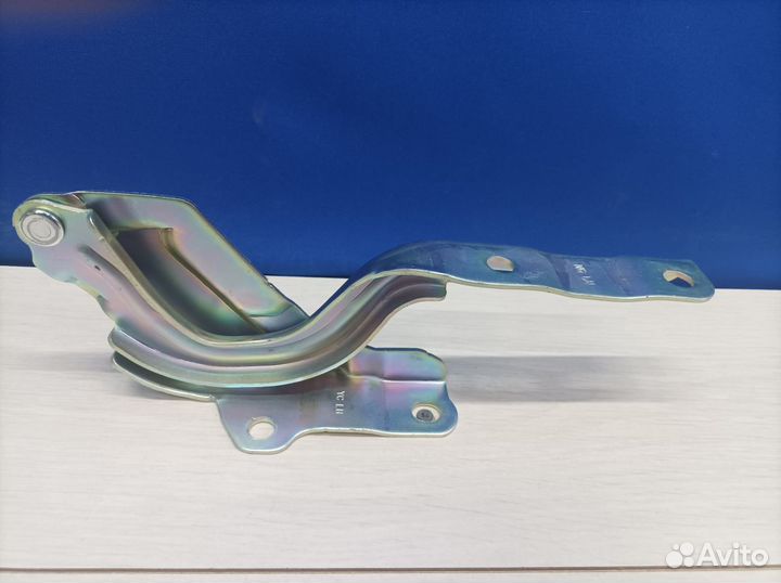 Петля капота левая Хендай Солярис 2