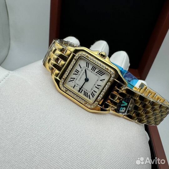 Красивые женские часы Cartier Panthere