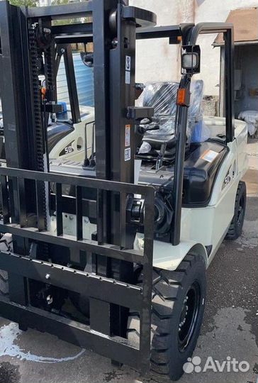 Вилочный погрузчик TFN CPCD50, 2022