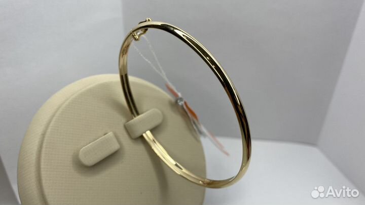 Жесткий золотой браслет 17.5 желтое