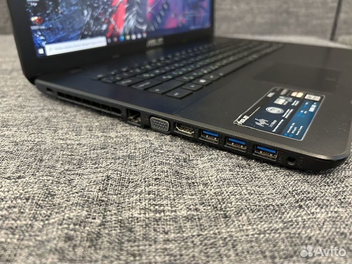 Asus 17.3 i3/8GB/SSD256/Nvidia820M 2GB