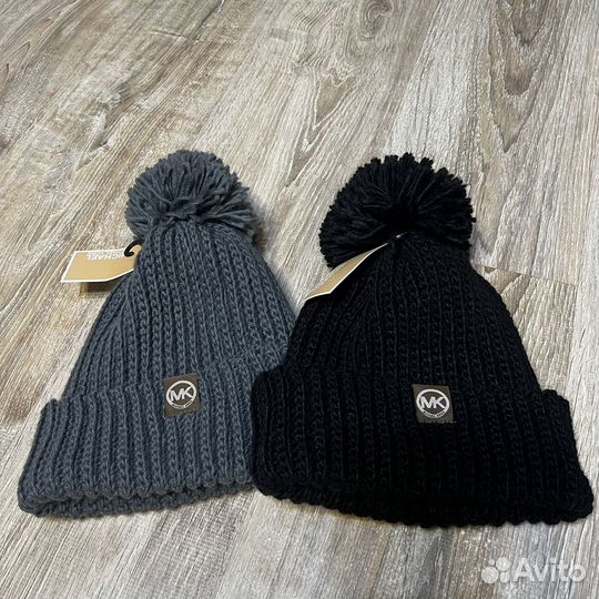 Фирменная шапка michael kors