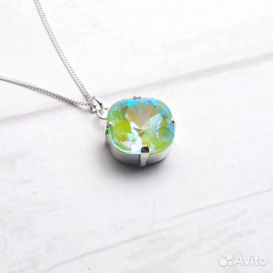 Колье Сваровски подвеска с серебряной цепочкой