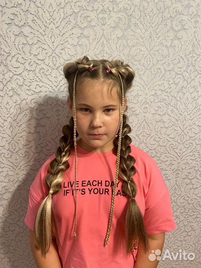 Плетение кос с канекалоном