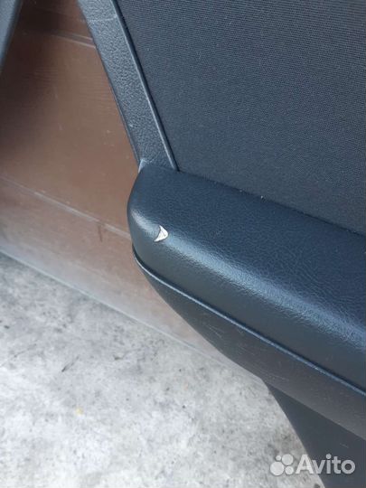 Kia Sorento 1 BL обшивка двери задняя