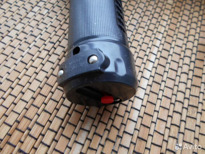 Фонарик аккумуляторный