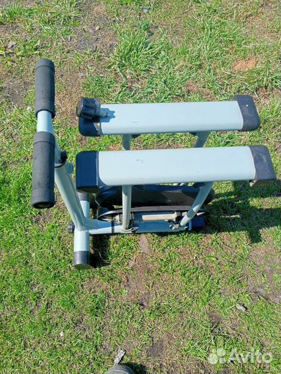 Тренажер для бедер и ягодиц Starfit Leg Magic